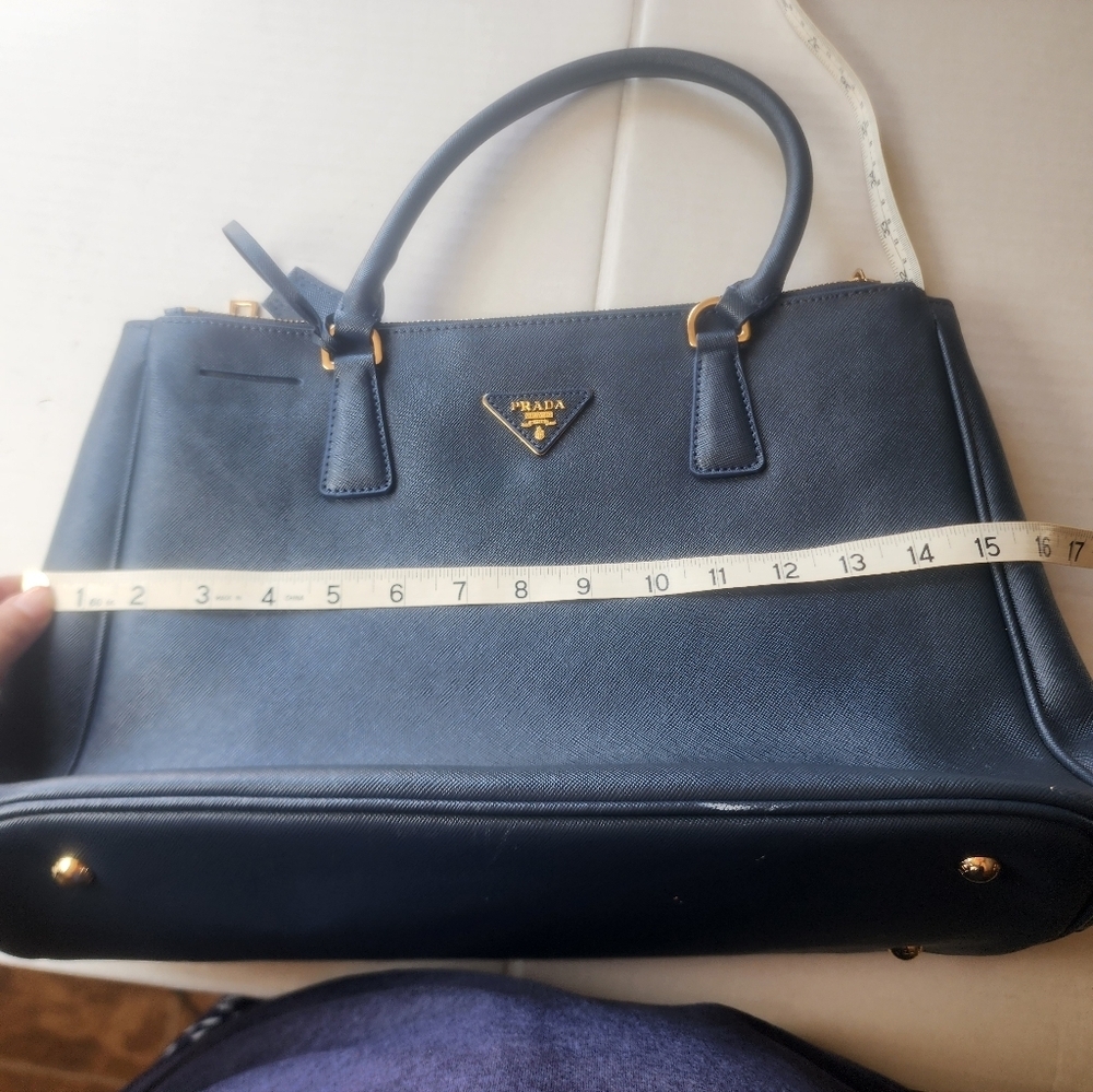🌸 Prada | Handbag | Medoum sized bag - Picture 2 of 16